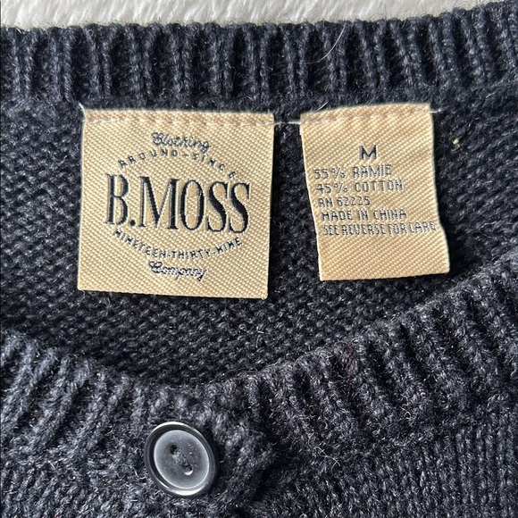 B. Moss Black and White Women's Sweater - Picture 2 of 4